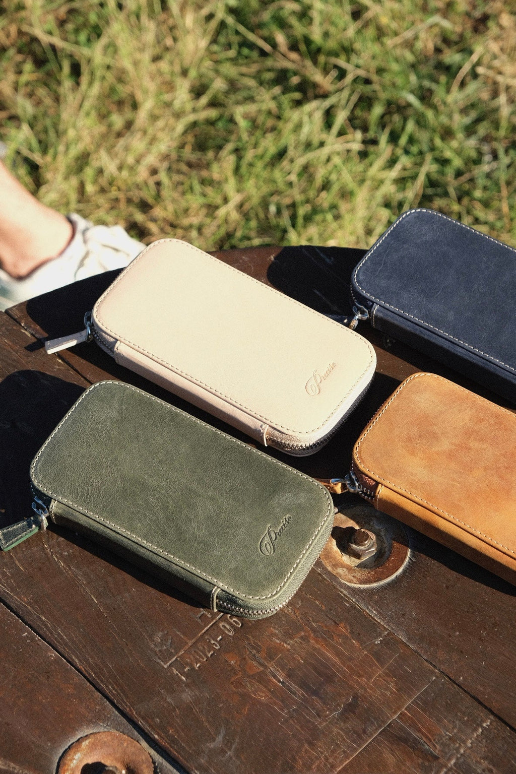 Crazy Horse White Pen Case - 3 Slots